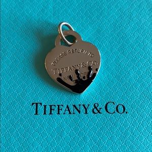 Return to Tiffany color splash charm